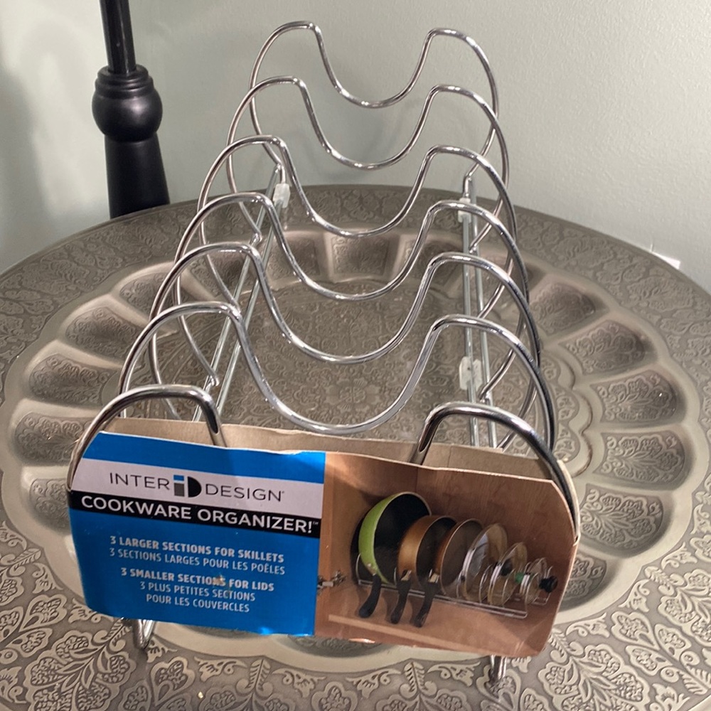 Cookwear organizer
